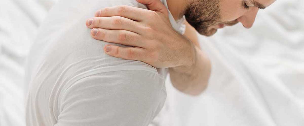 zwichnięcie stawu ramiennego